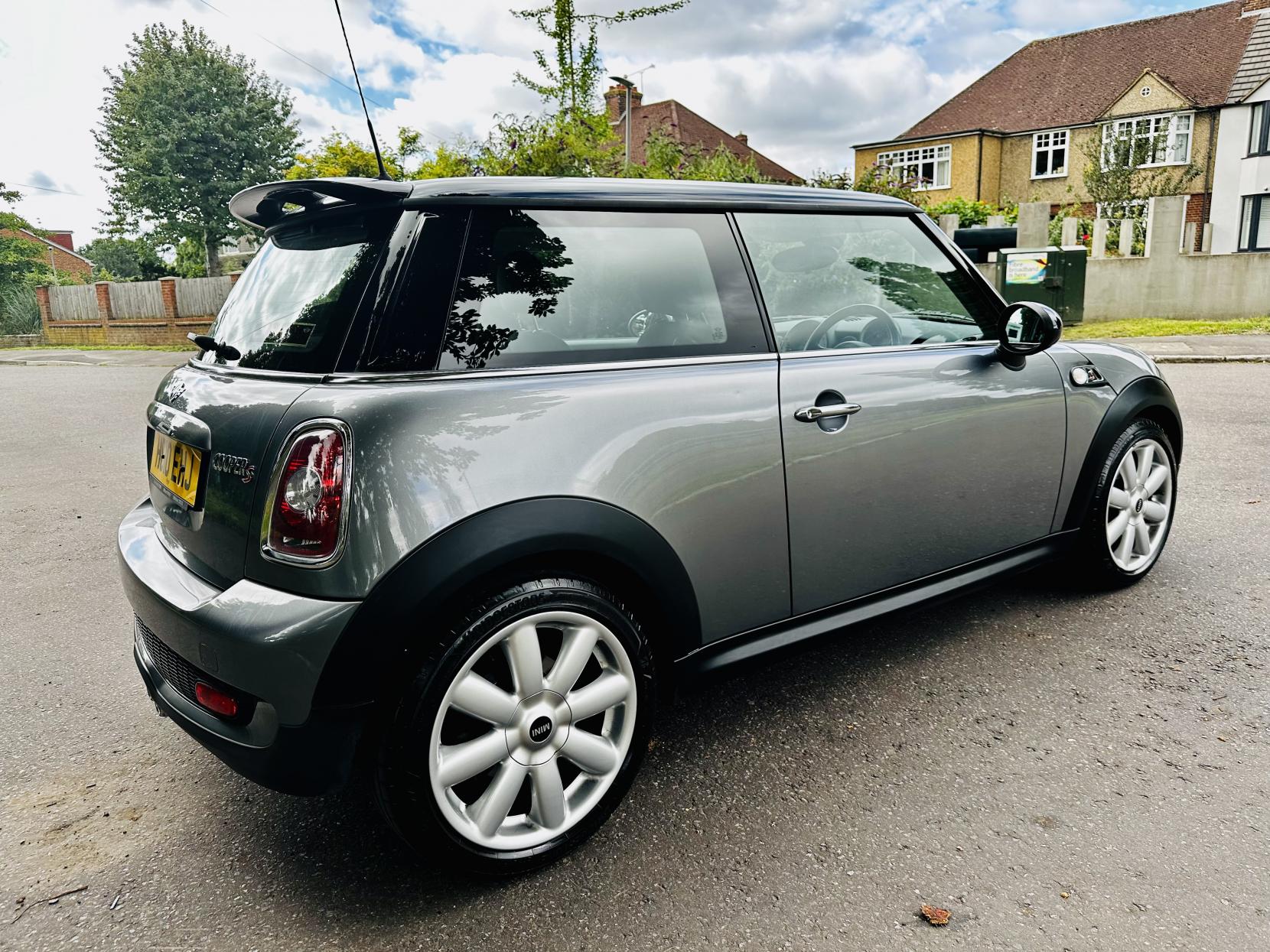 MINI Hatch 1.6 Cooper S Hatchback 3dr Petrol Manual Euro 5 (184 ps)