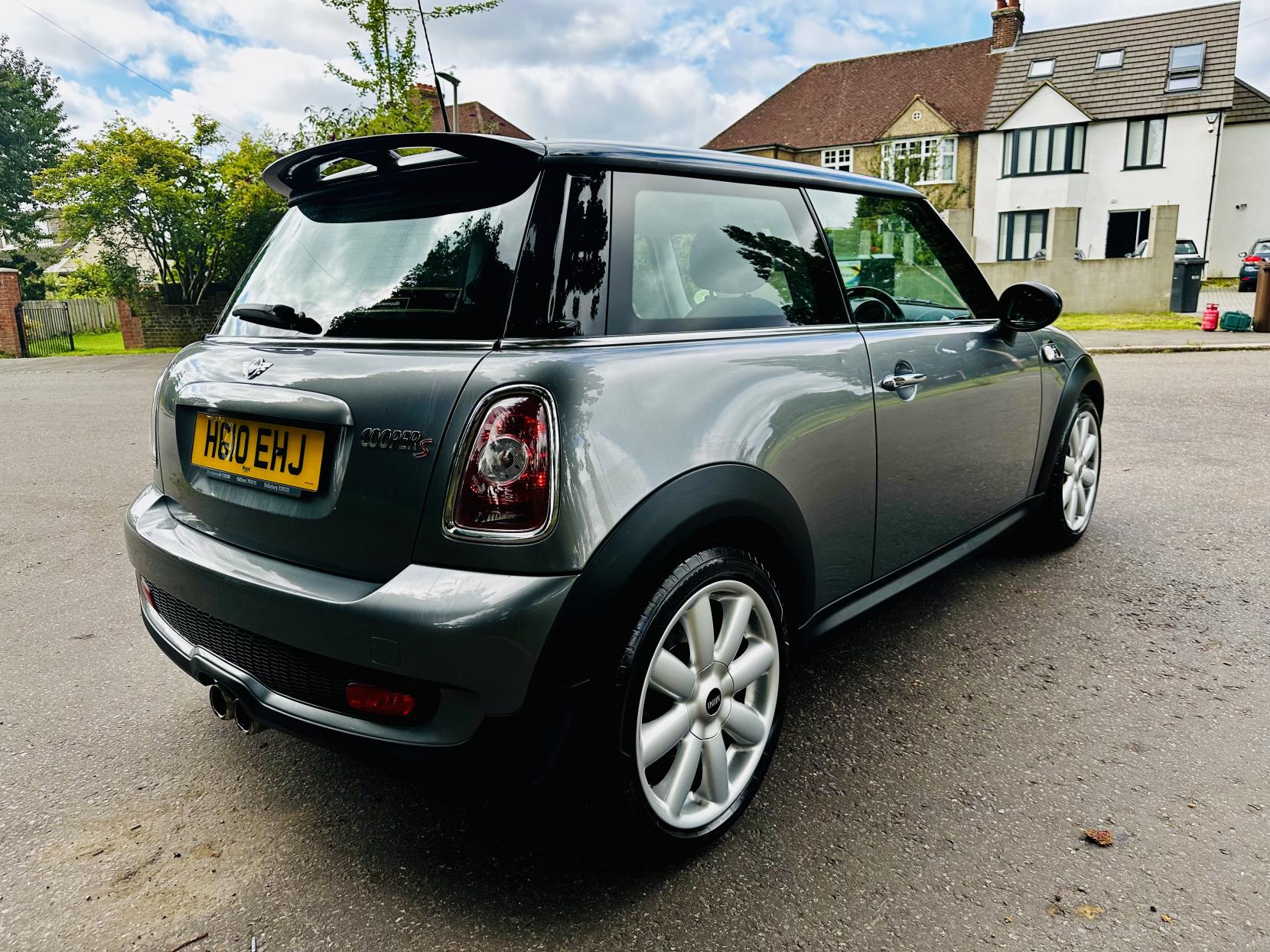 MINI Hatch 1.6 Cooper S Hatchback 3dr Petrol Manual Euro 5 (184 ps)