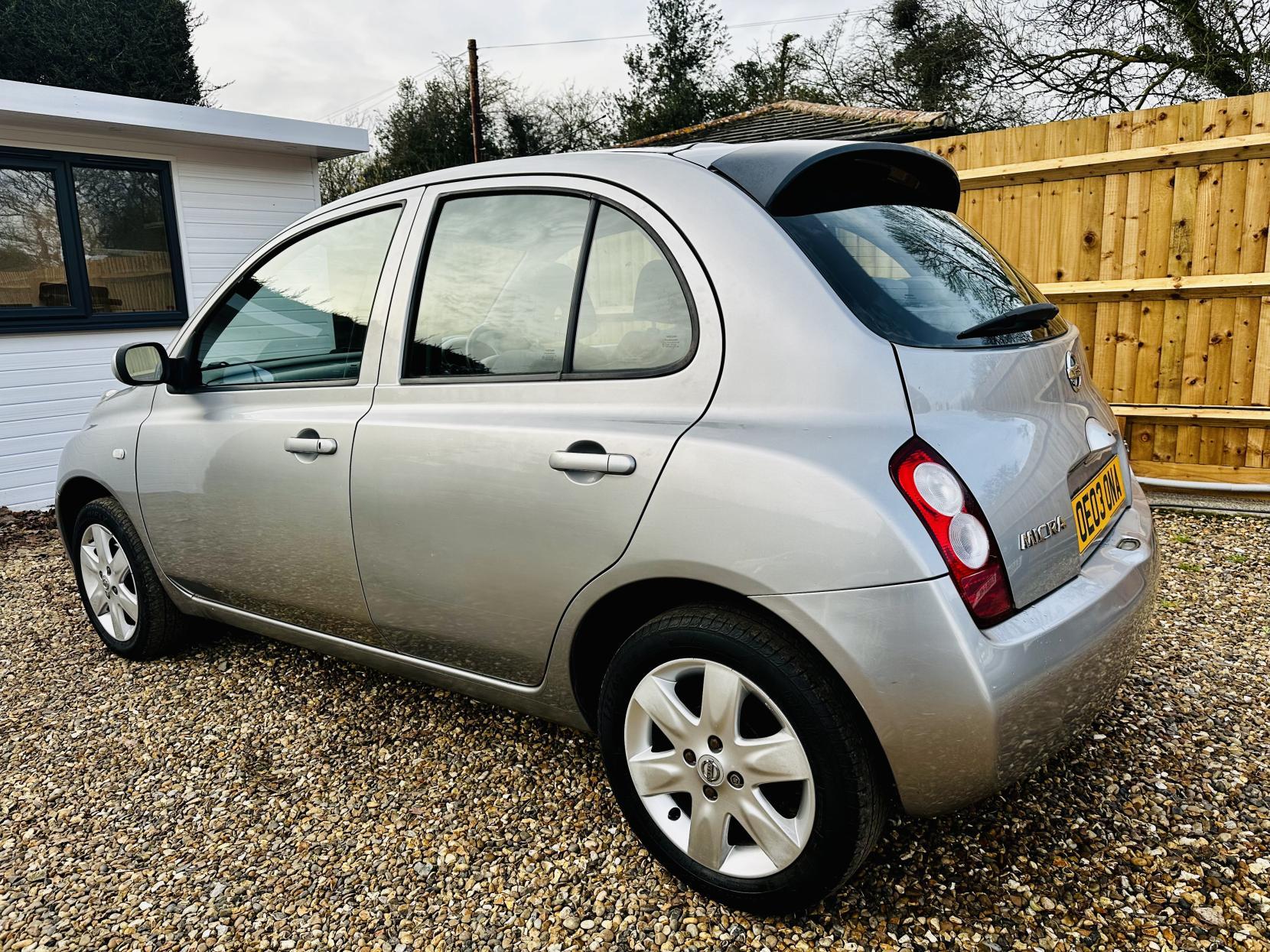 Nissan Micra 1.2 16v SX Hatchback 5dr Petrol Manual (143 g/km, 79 bhp)