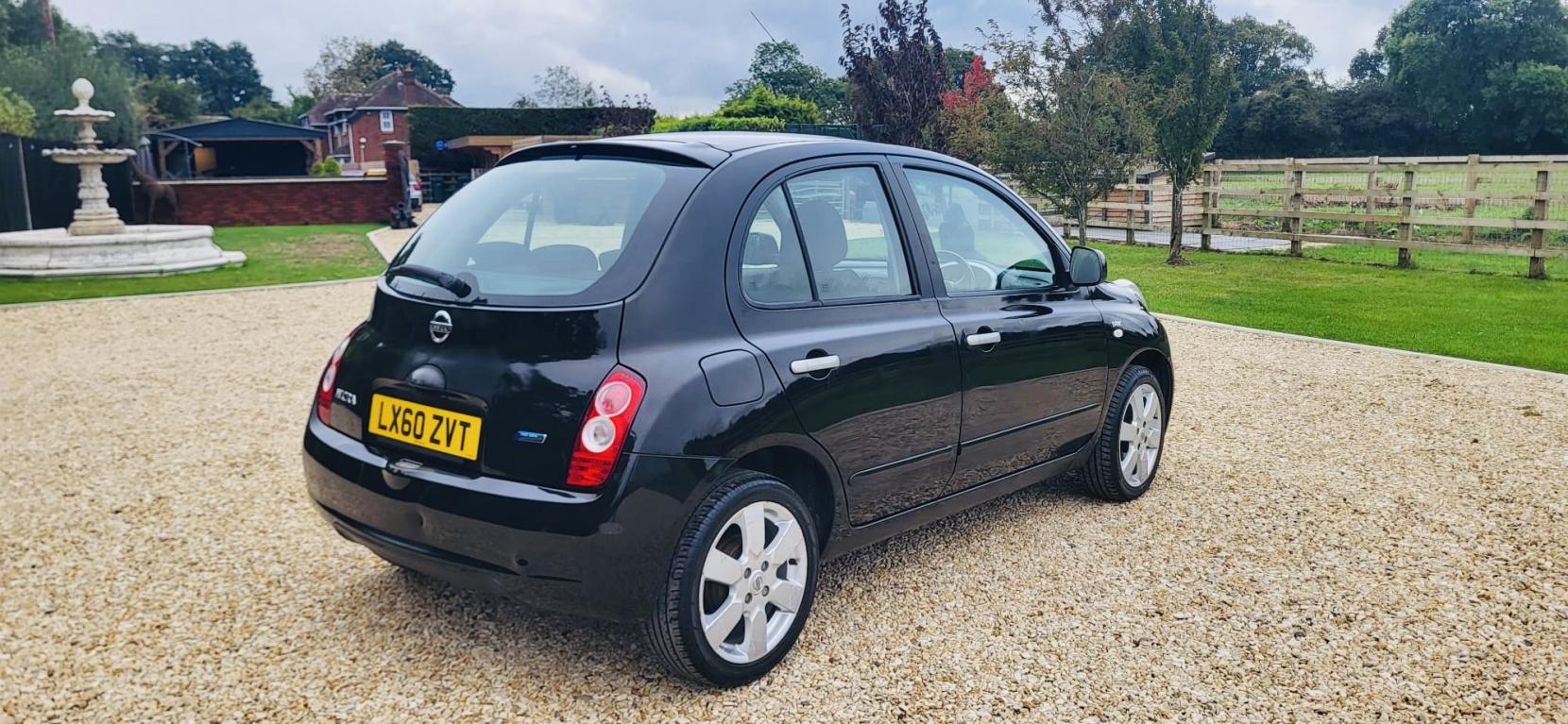 Nissan Micra 1.2 16v n-tec Hatchback 5dr Petrol Manual (139 g/km, 79 bhp)