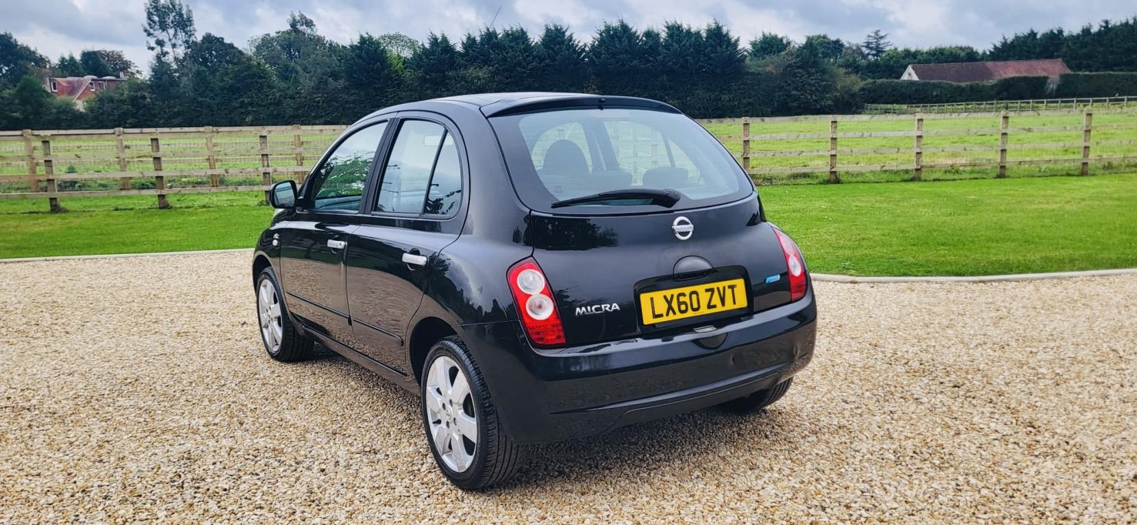 Nissan Micra 1.2 16v n-tec Hatchback 5dr Petrol Manual (139 g/km, 79 bhp)