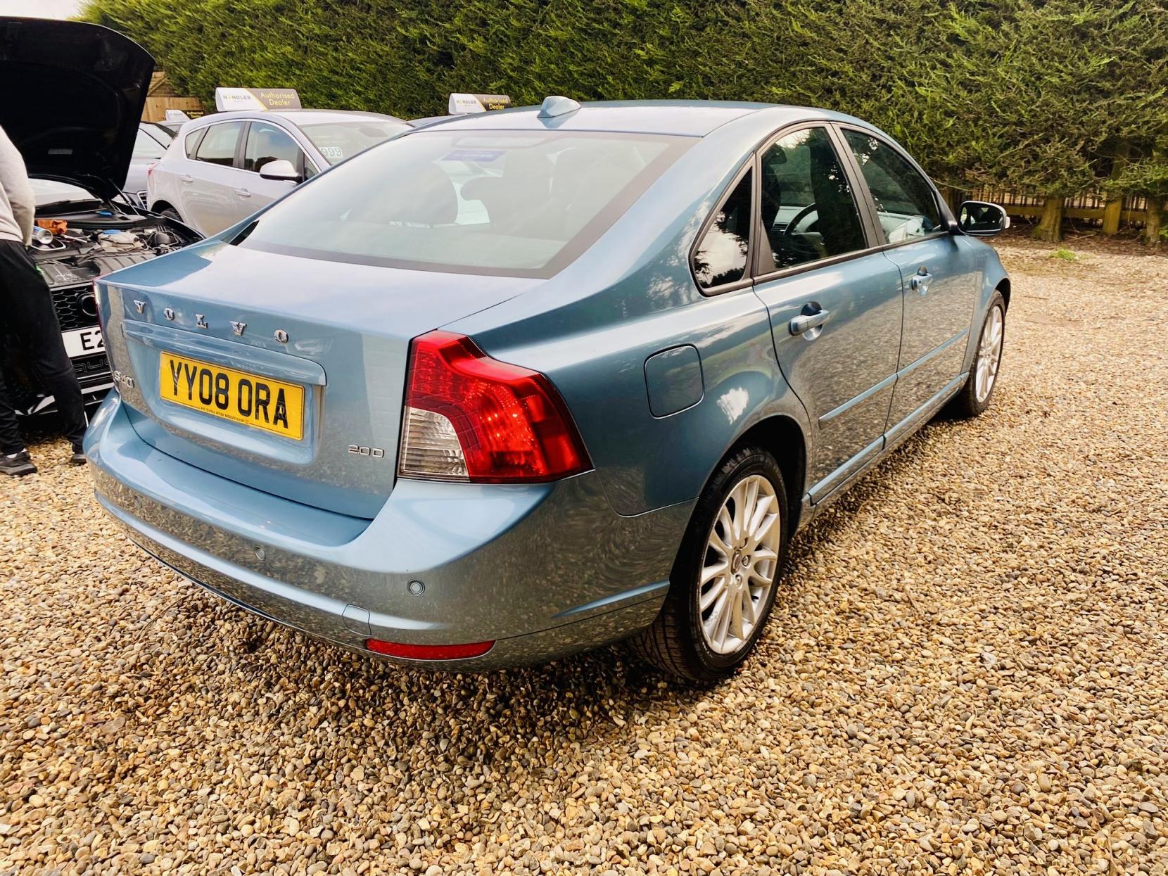 Volvo S40 2.0D SE Saloon 4dr Diesel Powershift Euro 4 (136 ps)