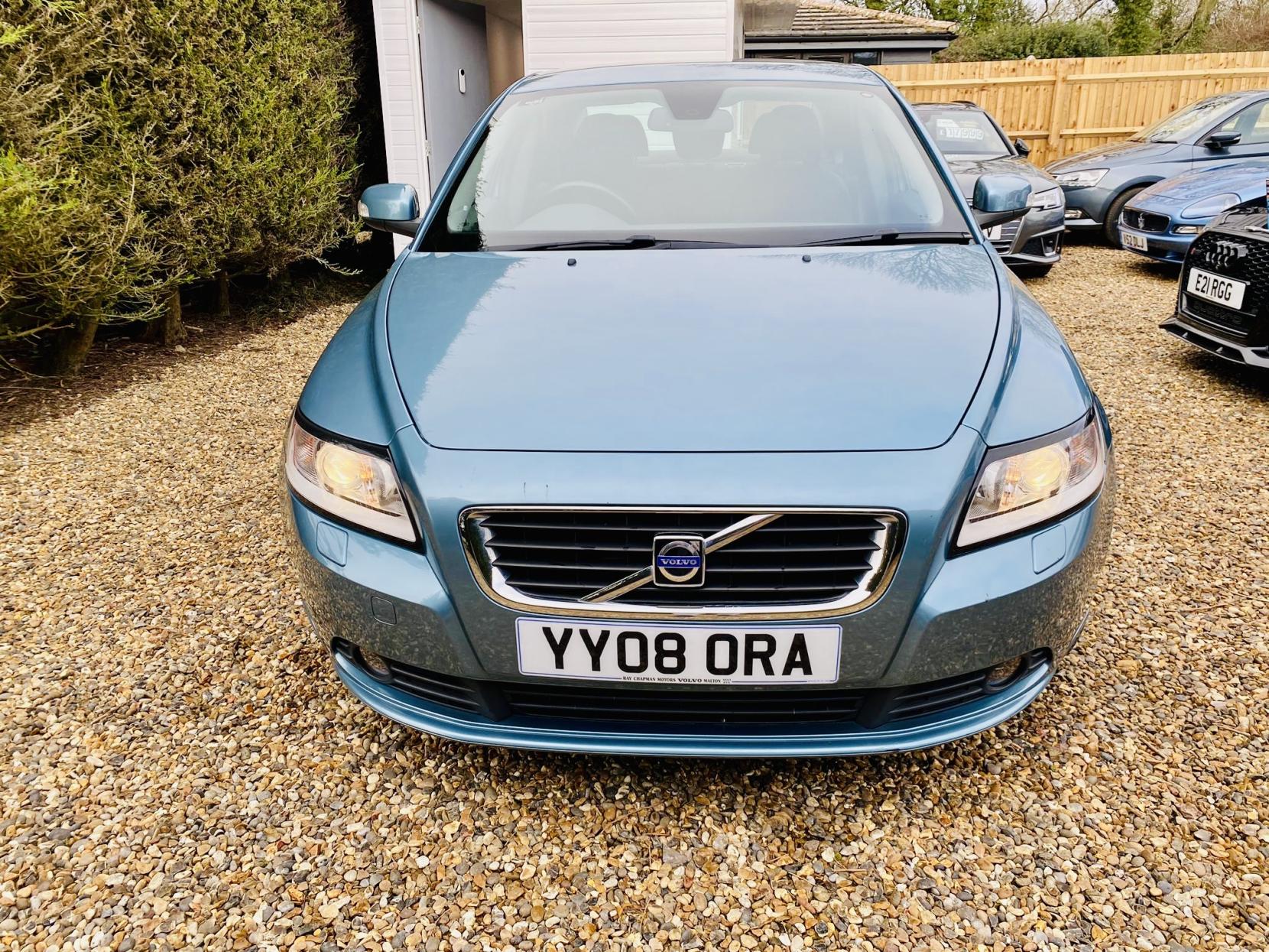 Volvo S40 2.0D SE Saloon 4dr Diesel Powershift Euro 4 (136 ps)