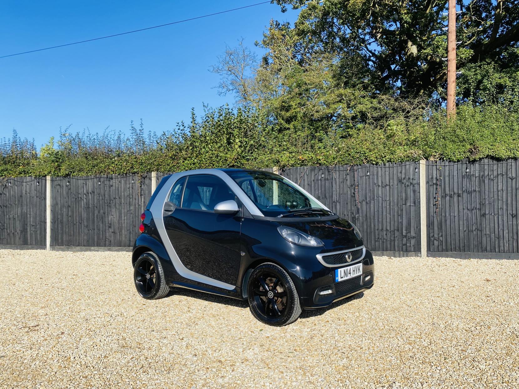 Smart fortwo 1.0 MHD Grandstyle Coupe 2dr Petrol SoftTouch Euro 5 (s/s) (71 bhp)