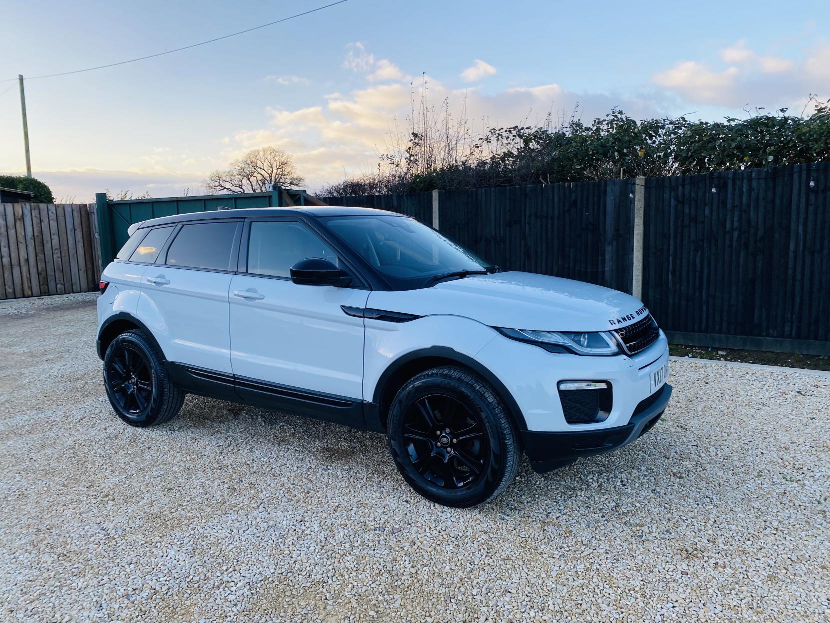 Land Rover Range Rover Evoque 2.0 TD4 SE Tech SUV 5dr Diesel Auto 4WD Euro 6 (s/s) (180 ps)