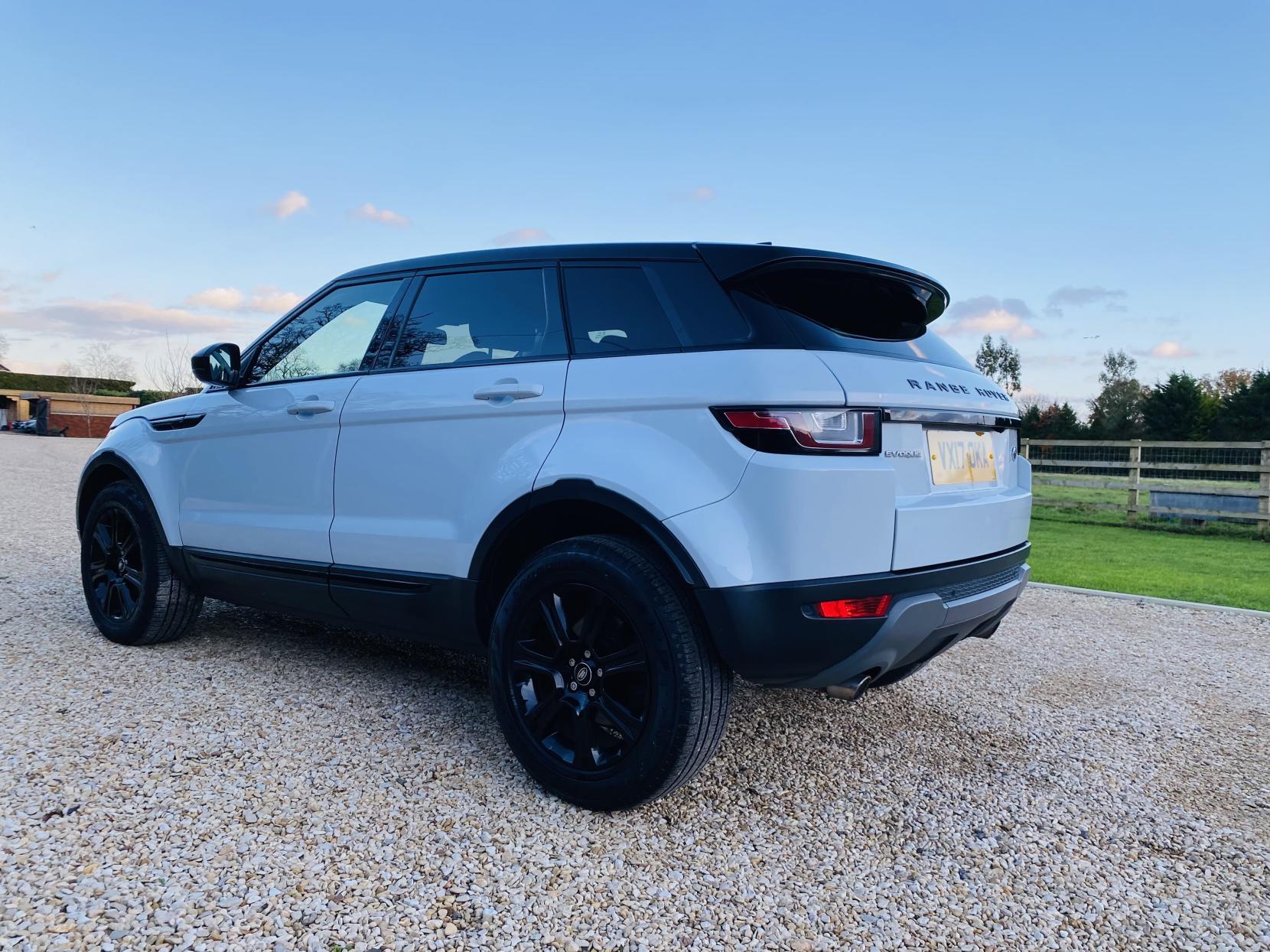 Land Rover Range Rover Evoque 2.0 TD4 SE Tech SUV 5dr Diesel Auto 4WD Euro 6 (s/s) (180 ps)