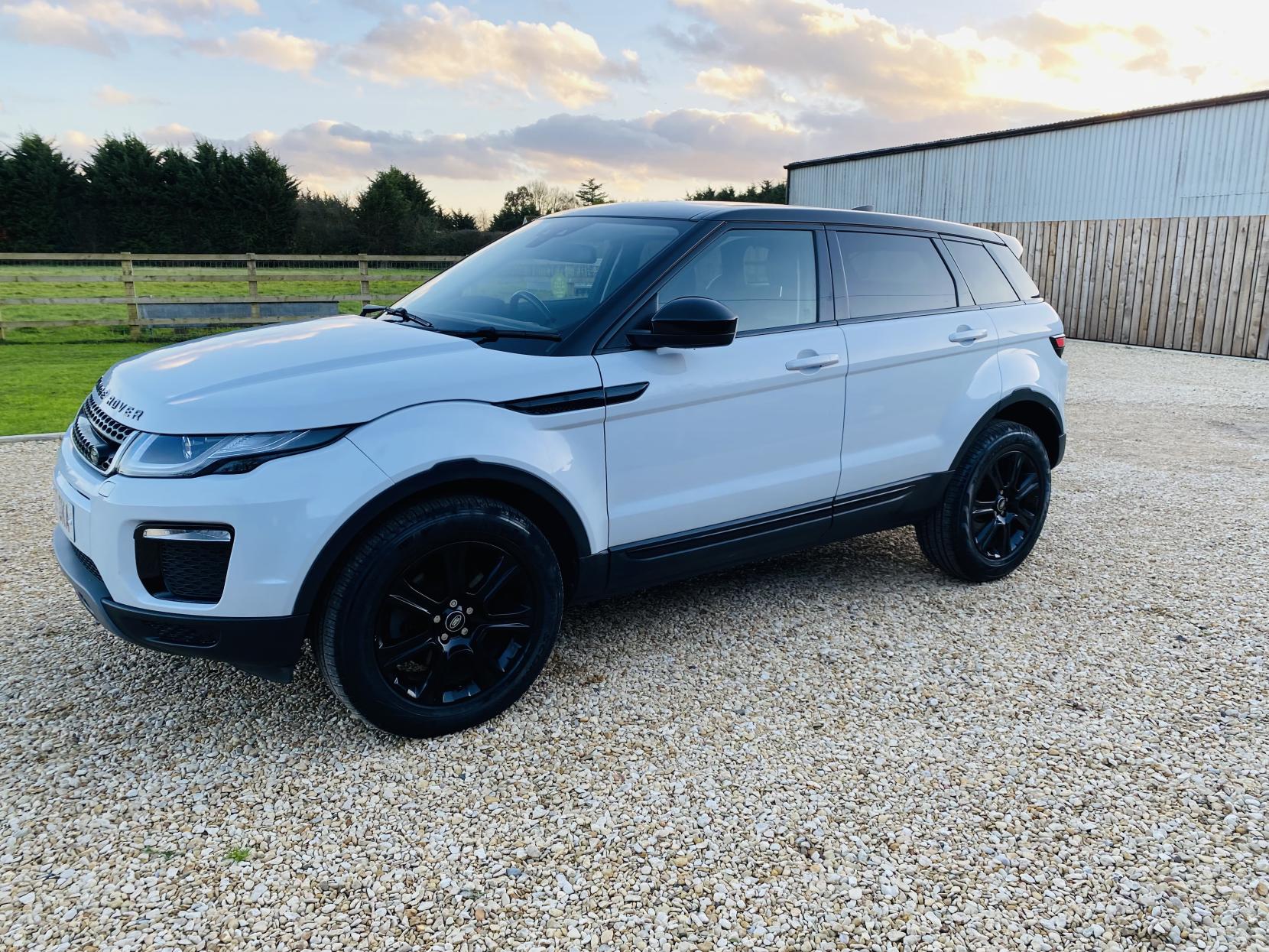 Land Rover Range Rover Evoque 2.0 TD4 SE Tech SUV 5dr Diesel Auto 4WD Euro 6 (s/s) (180 ps)